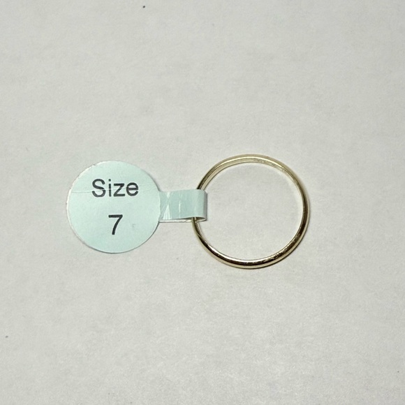 14K Solid Gold Made in Italy Simple Band Ring - Picture 2 of 4